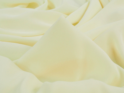 jedwab krepa w kolorze kremowym