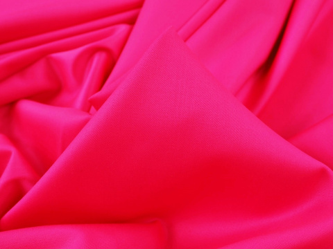 wełna neonowy róż wełna neonowy róż