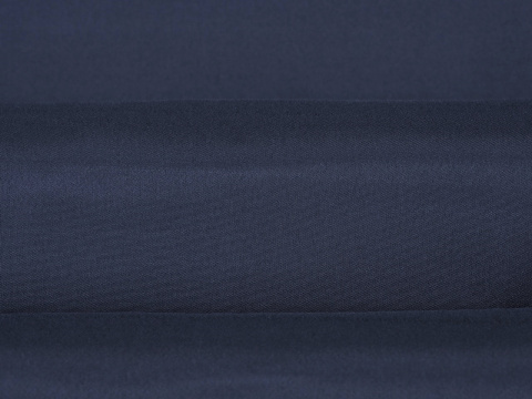 podszewka w kolorze granatowym