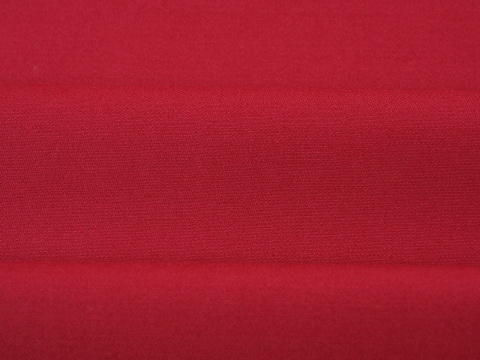 wełna w kolorze czerwonego bordo wełna w kolorze czerwonego bordo