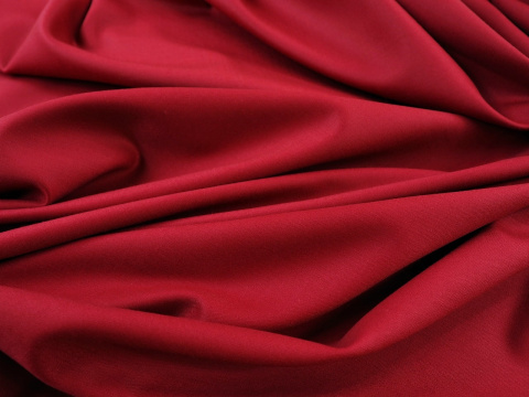 wełna w kolorze czerwonego bordo wełna w kolorze czerwonego bordo